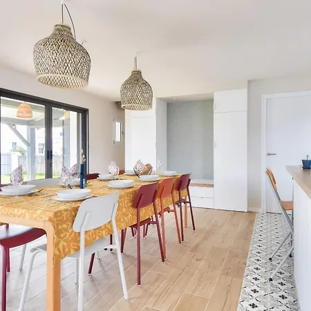 度假居 Maison Neuve- 6 Adultes & 4 Enfants - 350m 诺亚芒提亚