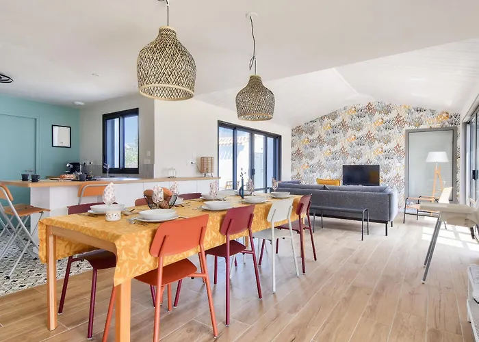 Hébergement de vacances Maison Neuve- 6 Adultes&4 Enfants - 350m *